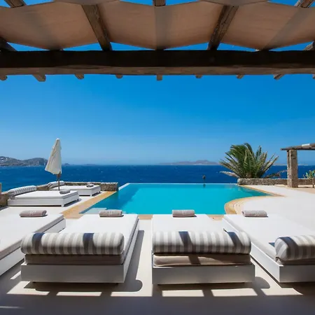 Kymothoe Mykonos *